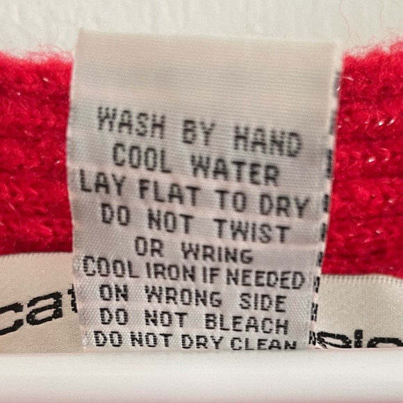 Cathy Daniels Red Sweater - Picture 4 of 4